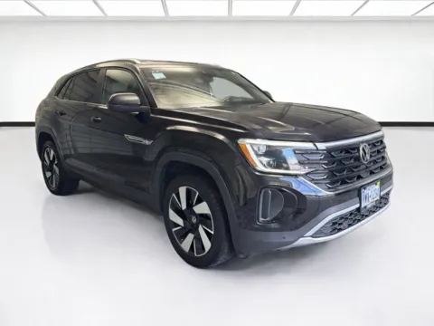 Another view of 2024 Volkswagen Atlas Cross Sport SE w/Tech for sale in Montclair, CA at STG Montclair