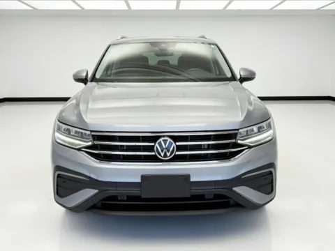 Photos of 2022 Volkswagen Tiguan SE for sale in Montclair, CA at STG Montclair
