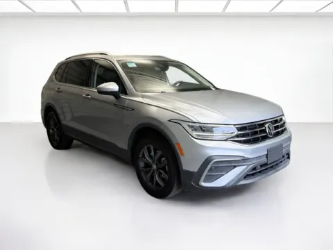 Another view of 2022 Volkswagen Tiguan SE for sale in Montclair, CA at STG Montclair