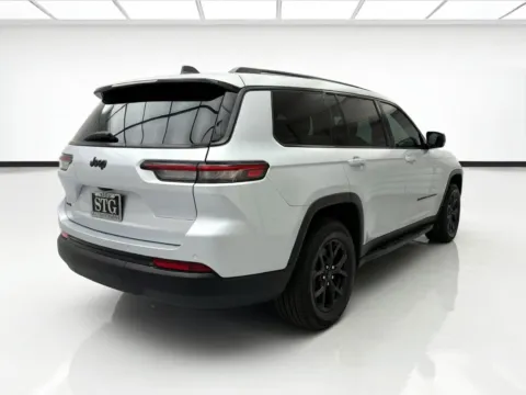 More photos of 2024 Jeep Grand Cherokee L Altitude at STG Montclair, CA