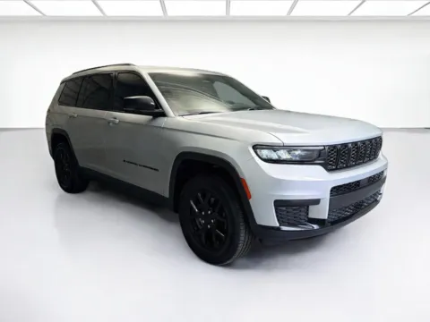 Another view of 2024 Jeep Grand Cherokee L Altitude for sale in Montclair, CA at STG Montclair