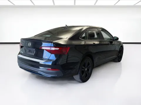 More photos of 2023 Volkswagen Jetta SE at STG Montclair, CA