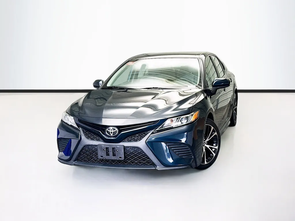 2019 Toyota Camry SE for sale in Montclair, CA