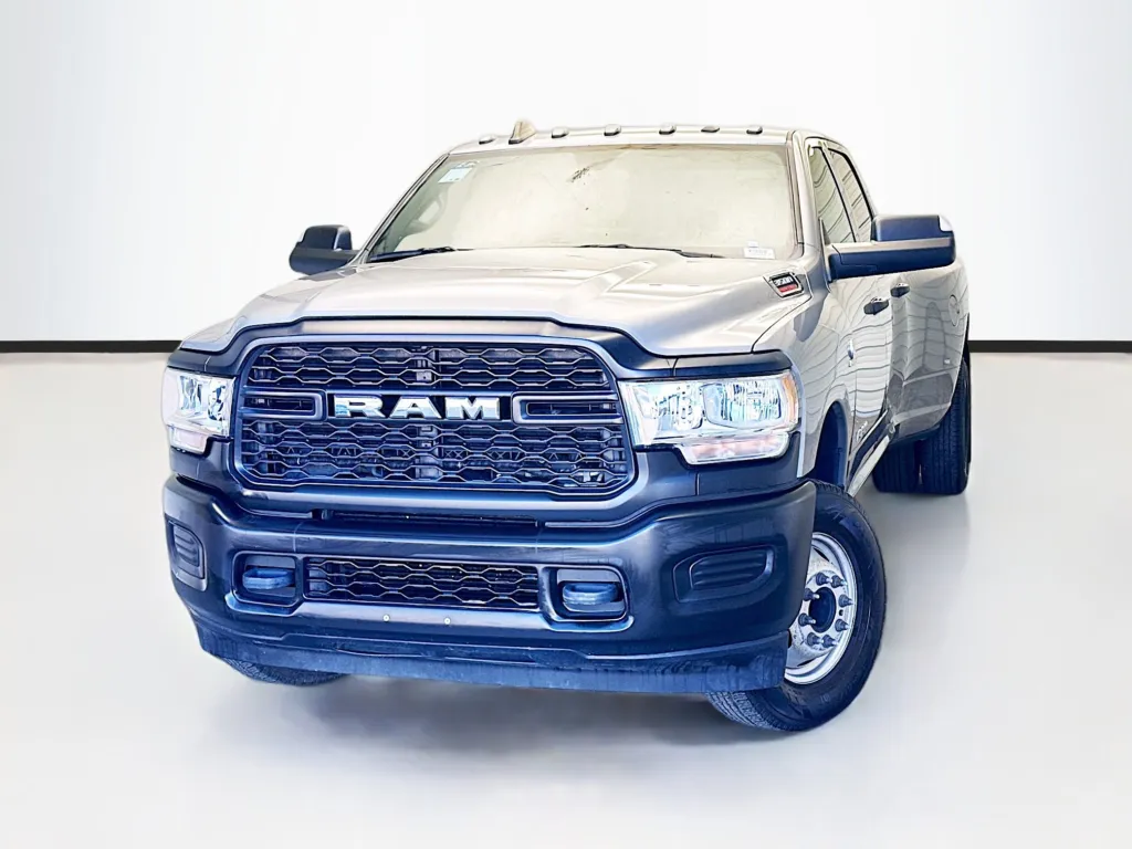 2022 Ram 3500 Tradesman 4X4 DRW LONG BOX for sale in Montclair, CA