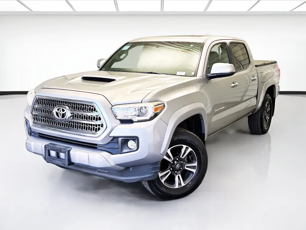 2017 Toyota Tacoma TRD Sport W/PREMIUM & TECHNOLOGY PACKAGE for sale in Montclair, CA