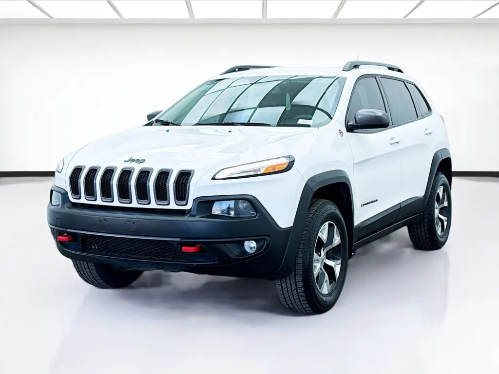 Used 2015 Jeep Cherokee Trailhawk for sale in Montclair, CA at STG