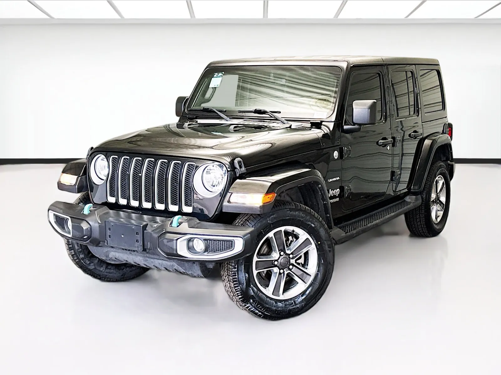 Black 2022 Jeep Wrangler Unlimited Sahara for sale in Montclair, CA