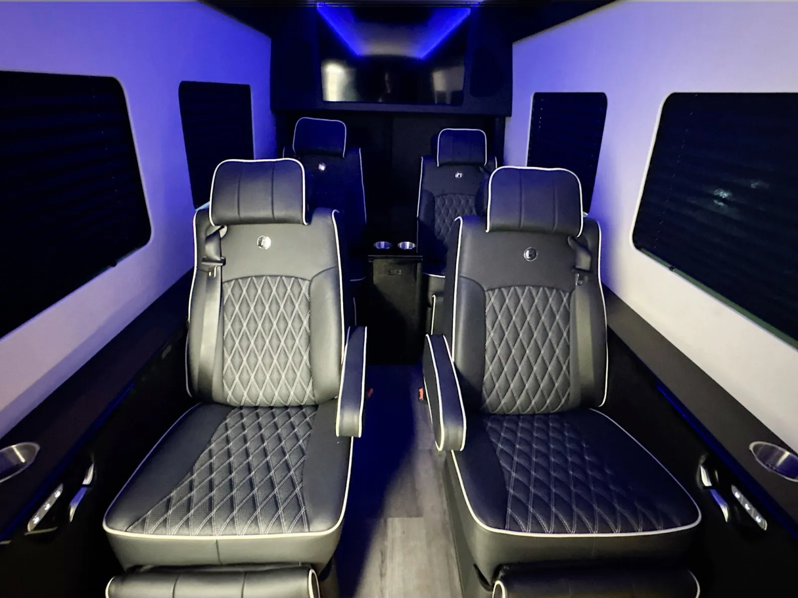 Mercedes-Benz Sprinter photo 13