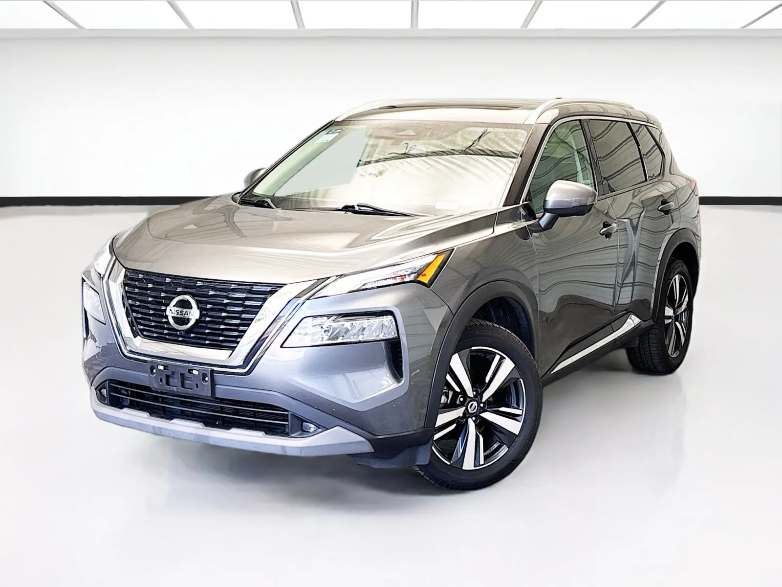 Gray 2021 Nissan Rogue SL for sale in Montclair, CA