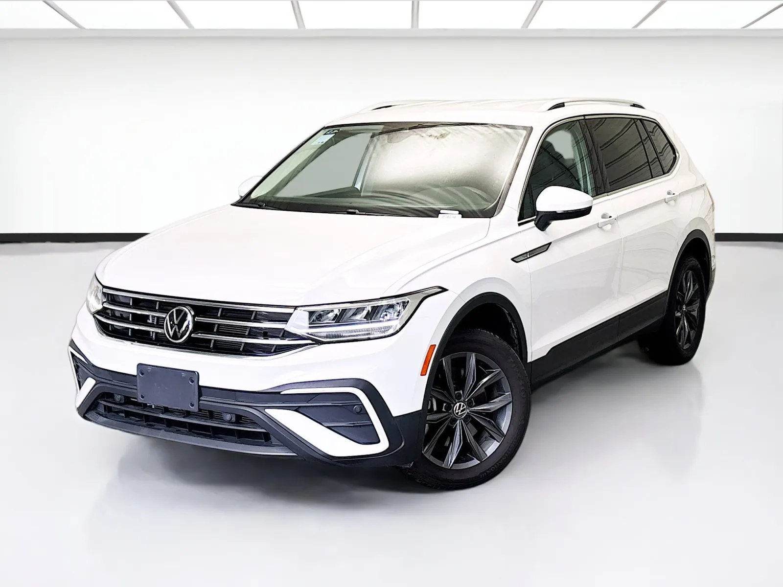 2022 Volkswagen Tiguan 2.0T SE for sale in Montclair, CA
