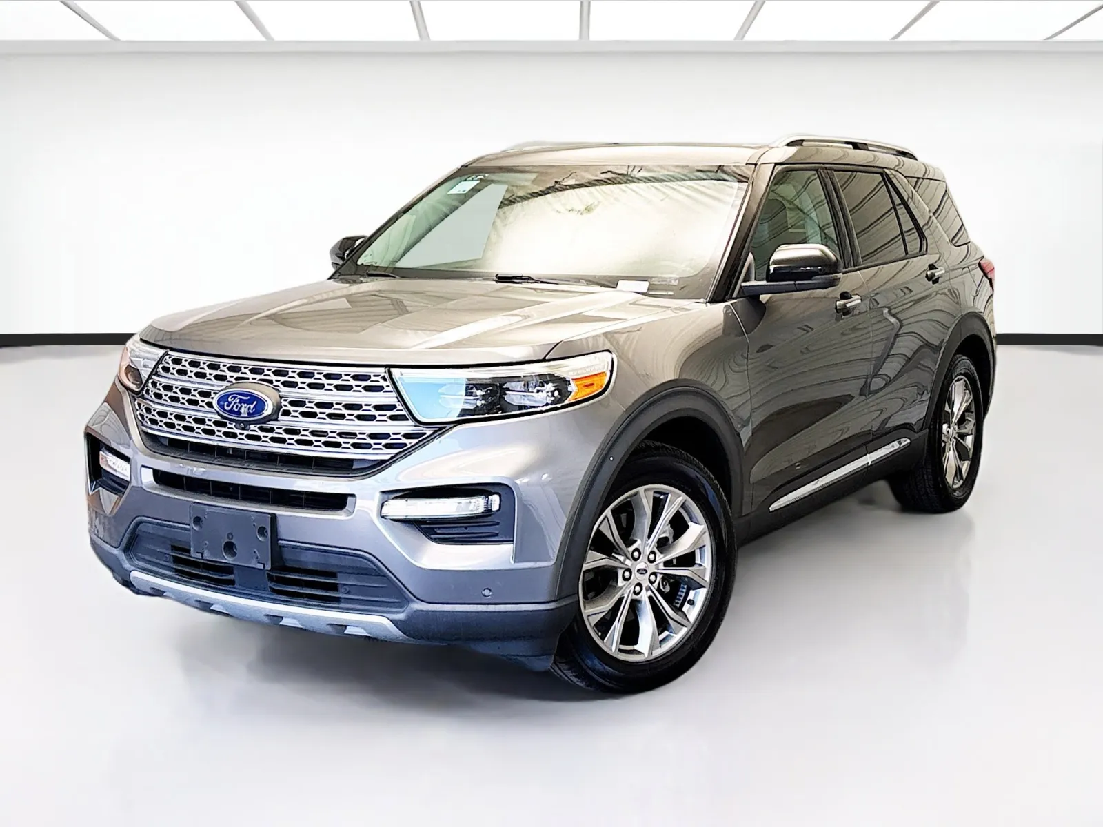 Gray 2021 Ford Explorer Limited for sale in Montclair, CA