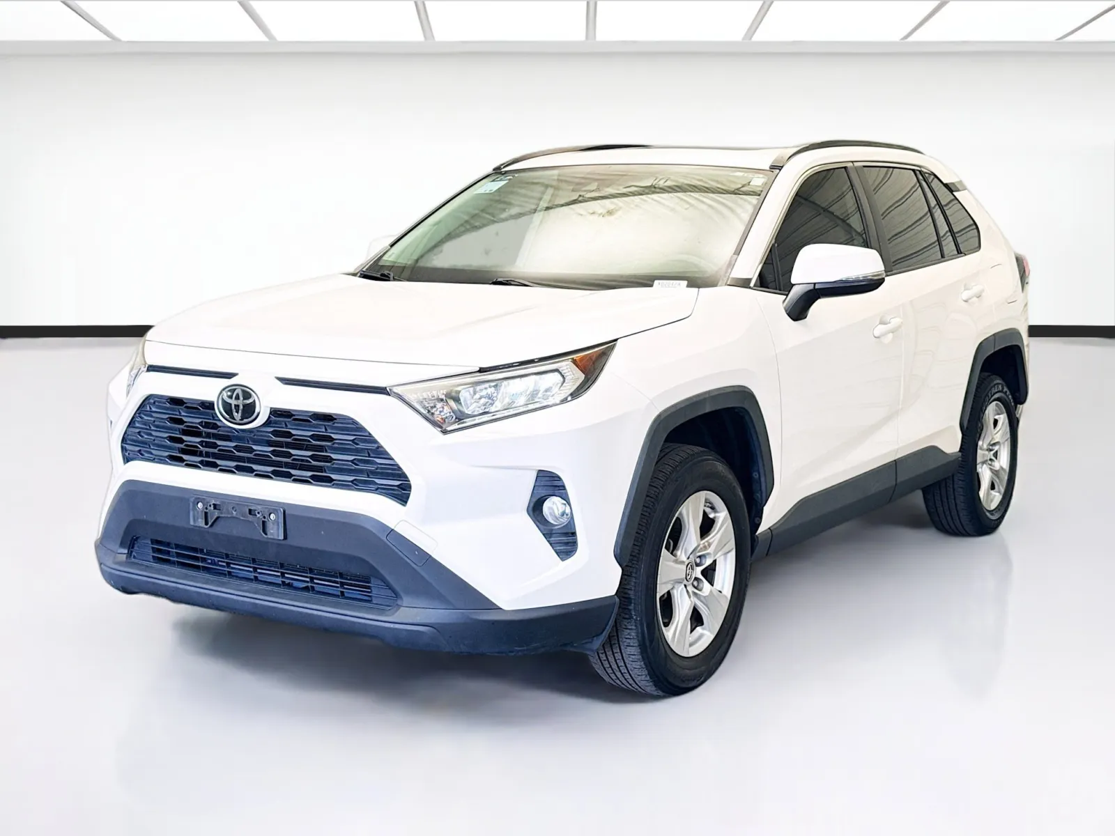 White 2019 Toyota RAV4 XLE for sale in Montclair, CA