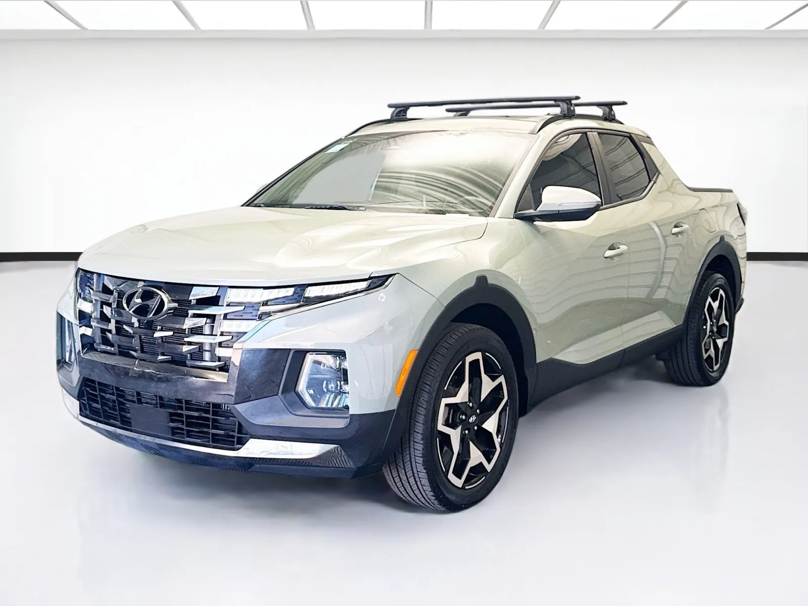 Gray 2022 Hyundai Santa Cruz Limited for sale in Montclair, CA