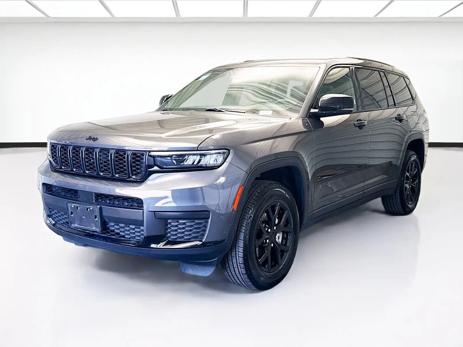 Gray 2024 Jeep Grand Cherokee L Altitude for sale in Montclair, CA