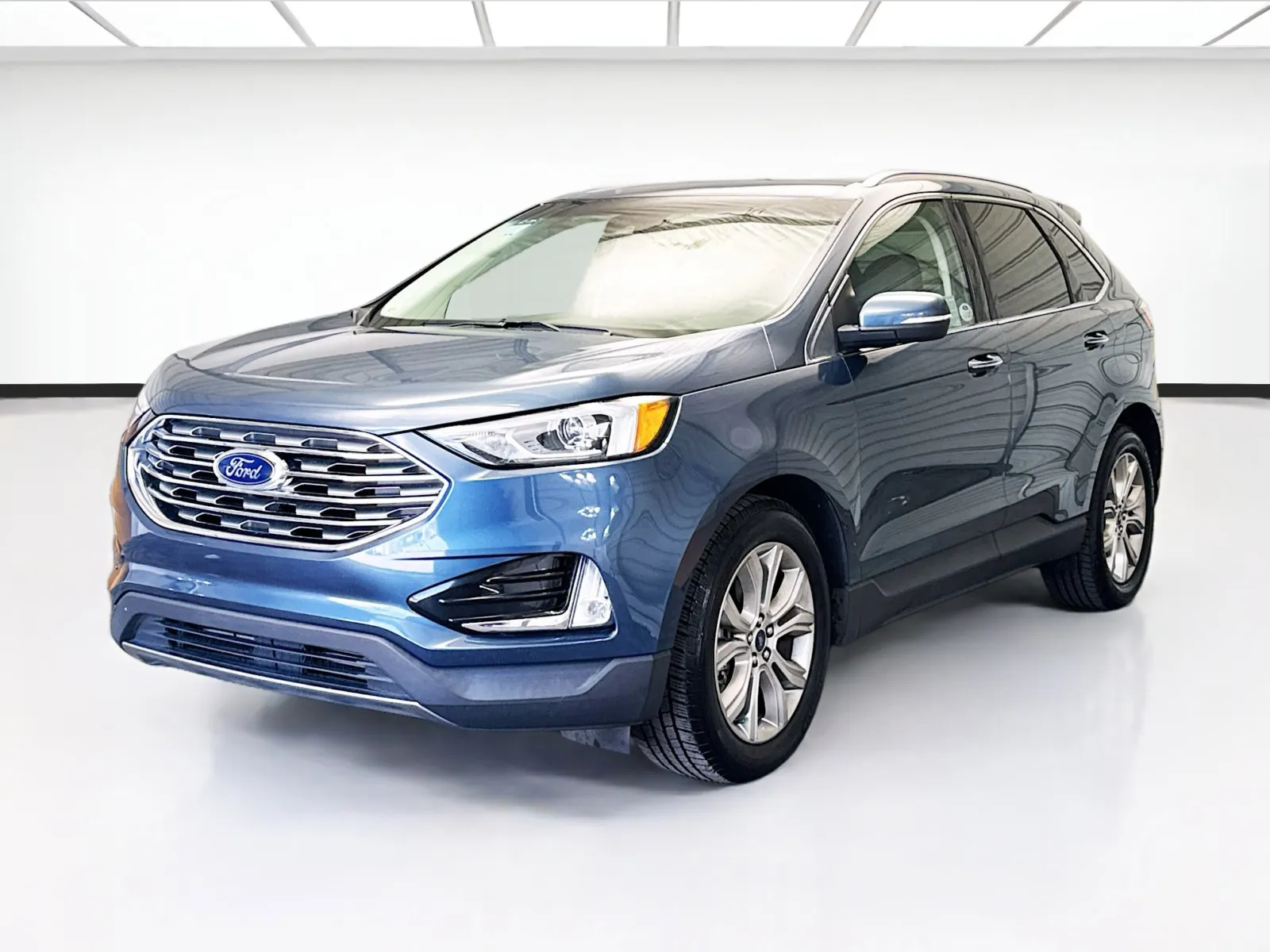 Blue 2019 Ford Edge Titanium for sale in Montclair, CA