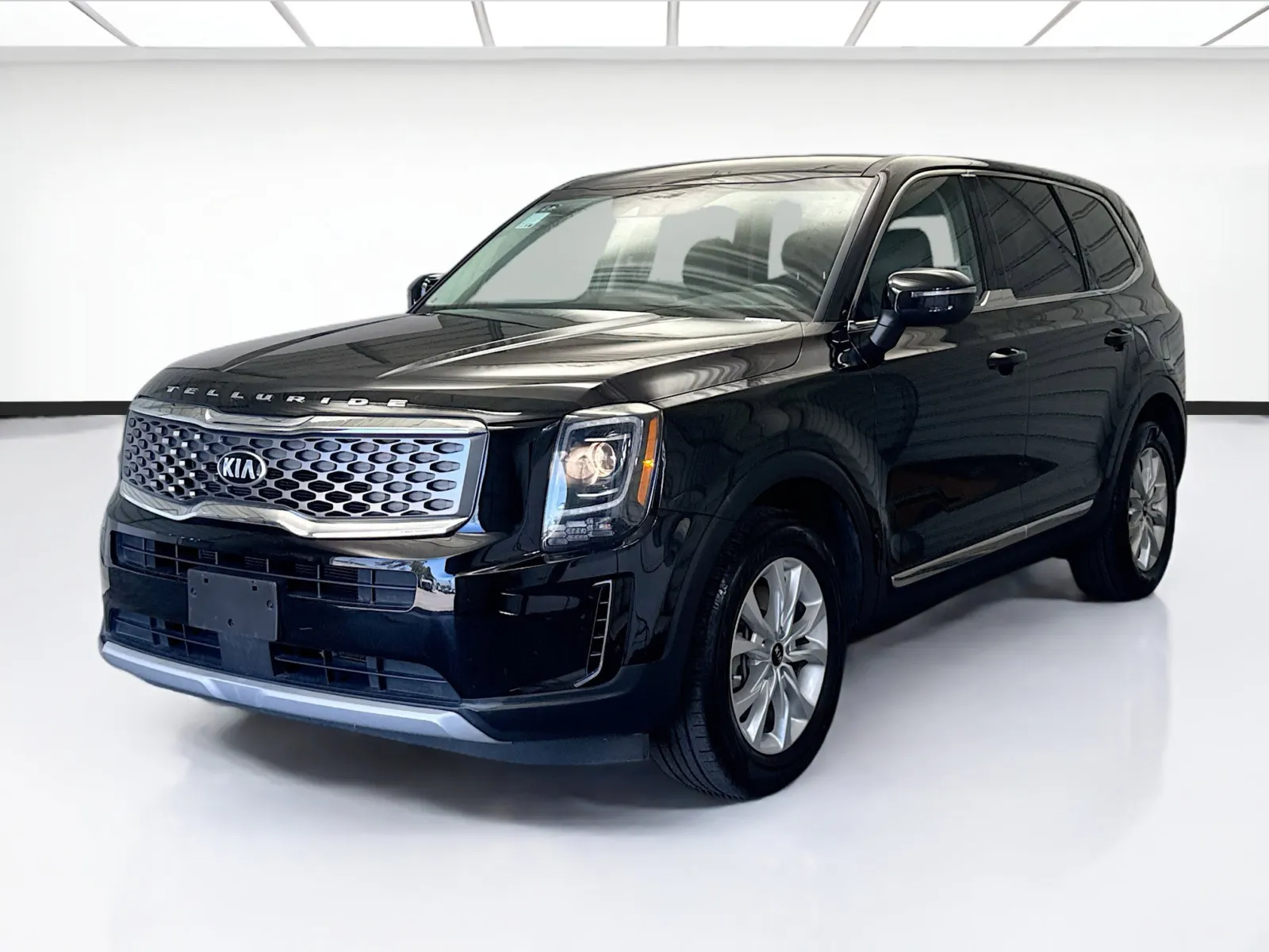 Black 2021 Kia Telluride LX for sale in Montclair, CA
