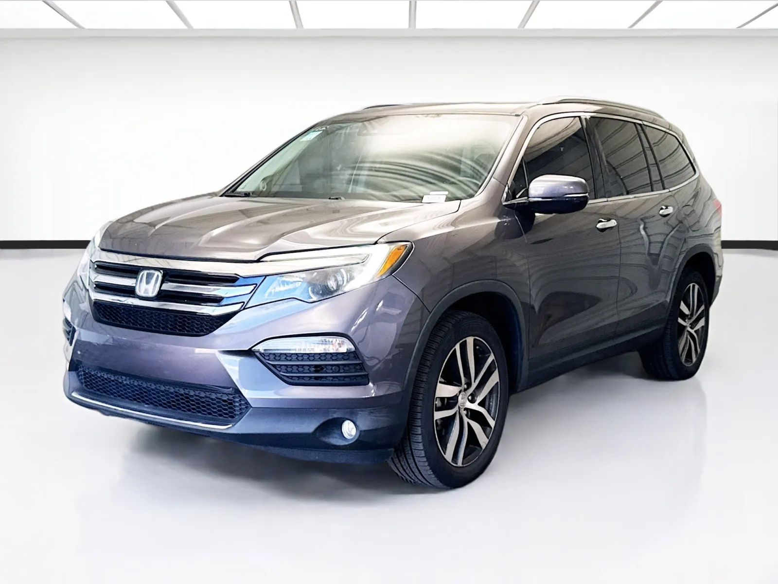 Gray 2018 Honda Pilot Elite for sale in Montclair, CA