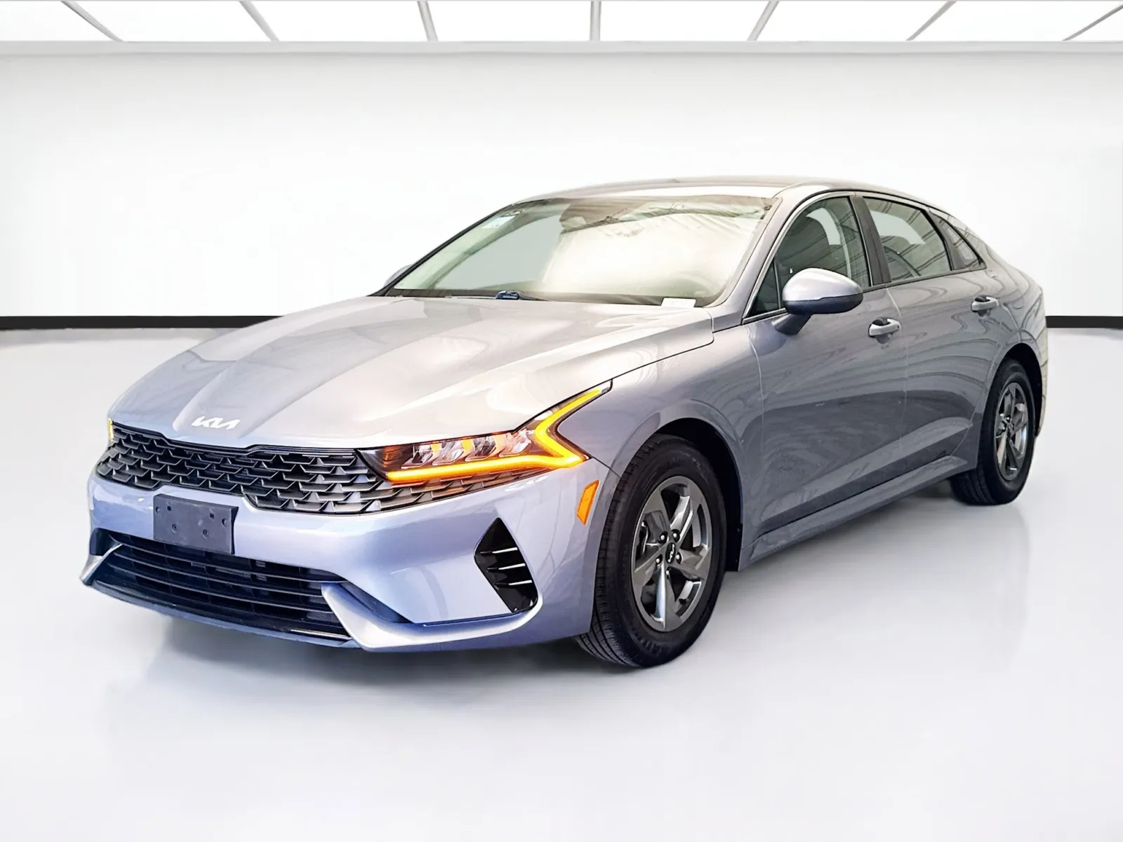 Silver 2022 Kia K5 LXS for sale in Montclair, CA