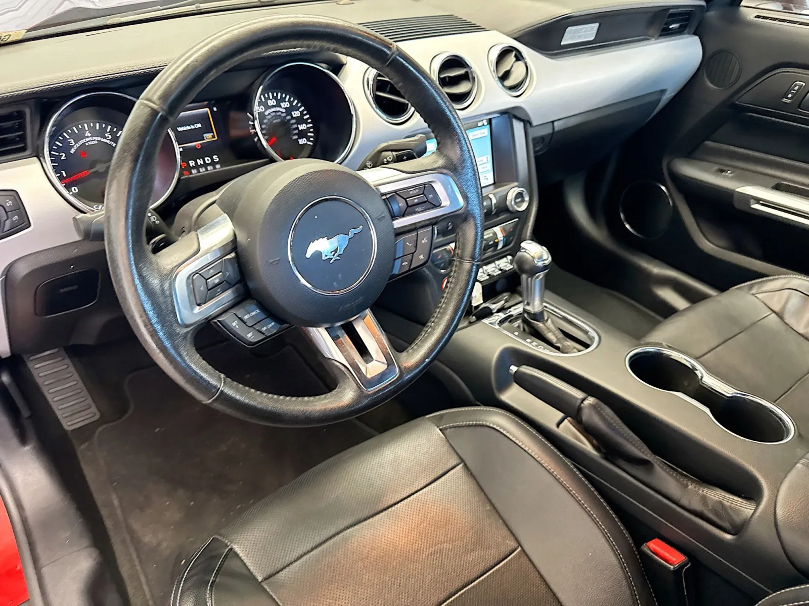 2017 Ford Mustang GT Convertible photo 3