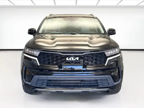 Photos of 2022 Kia Sorento Hybrid S for sale in Montclair, CA at STG Montclair