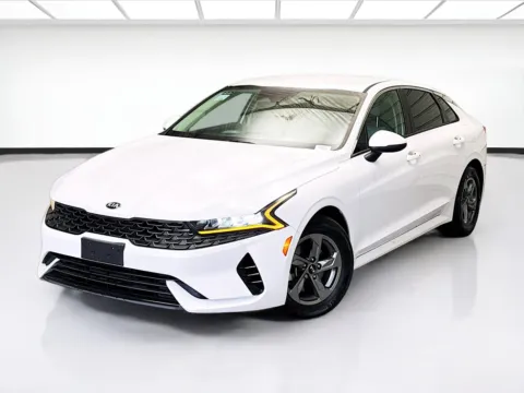White 2021 Kia K5 LXS for sale in Montclair, CA
