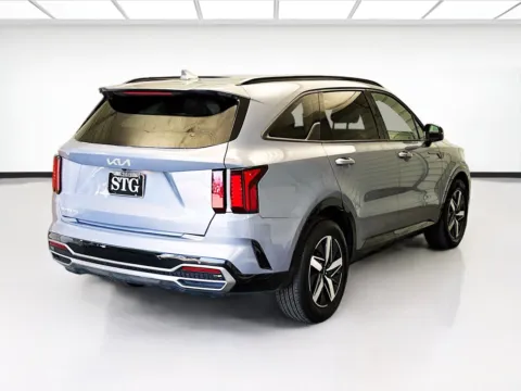 More photos of 2023 Kia Sorento S at STG Montclair, CA