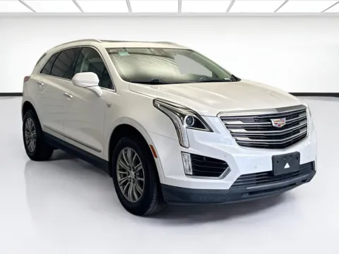 Another view of 2017 Cadillac XT5 Luxury for sale in Montclair, CA at STG Montclair