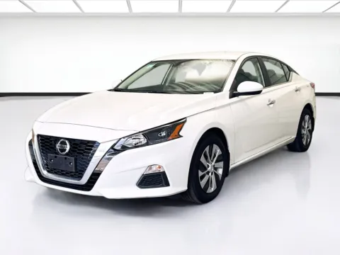 White 2022 Nissan Altima 2.5 S for sale in Montclair, CA