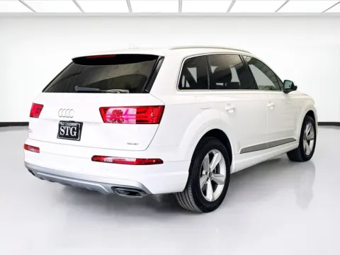 More photos of 2019 Audi Q7 45 Premium quattro at STG Montclair, CA