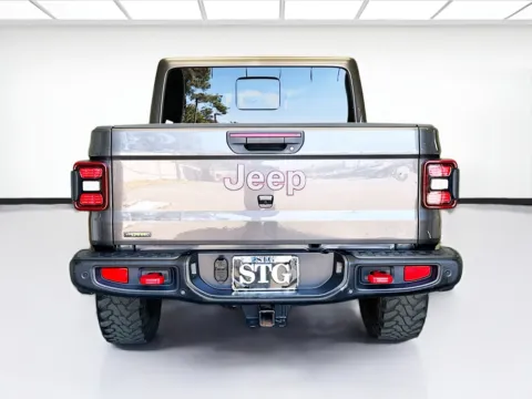 More photos of 2021 Jeep Gladiator Rubicon at STG Montclair, CA