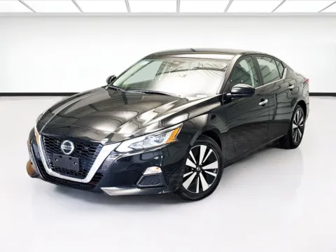 Black 2022 Nissan Altima 2.5 SV for sale in Montclair, CA