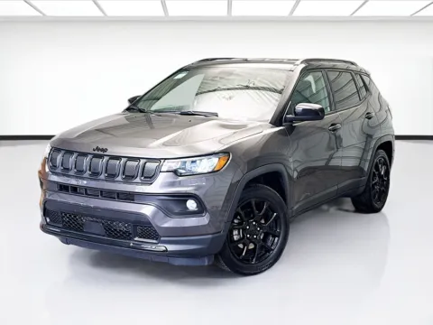 Gray 2022 Jeep Compass Altitude for sale in Montclair, CA