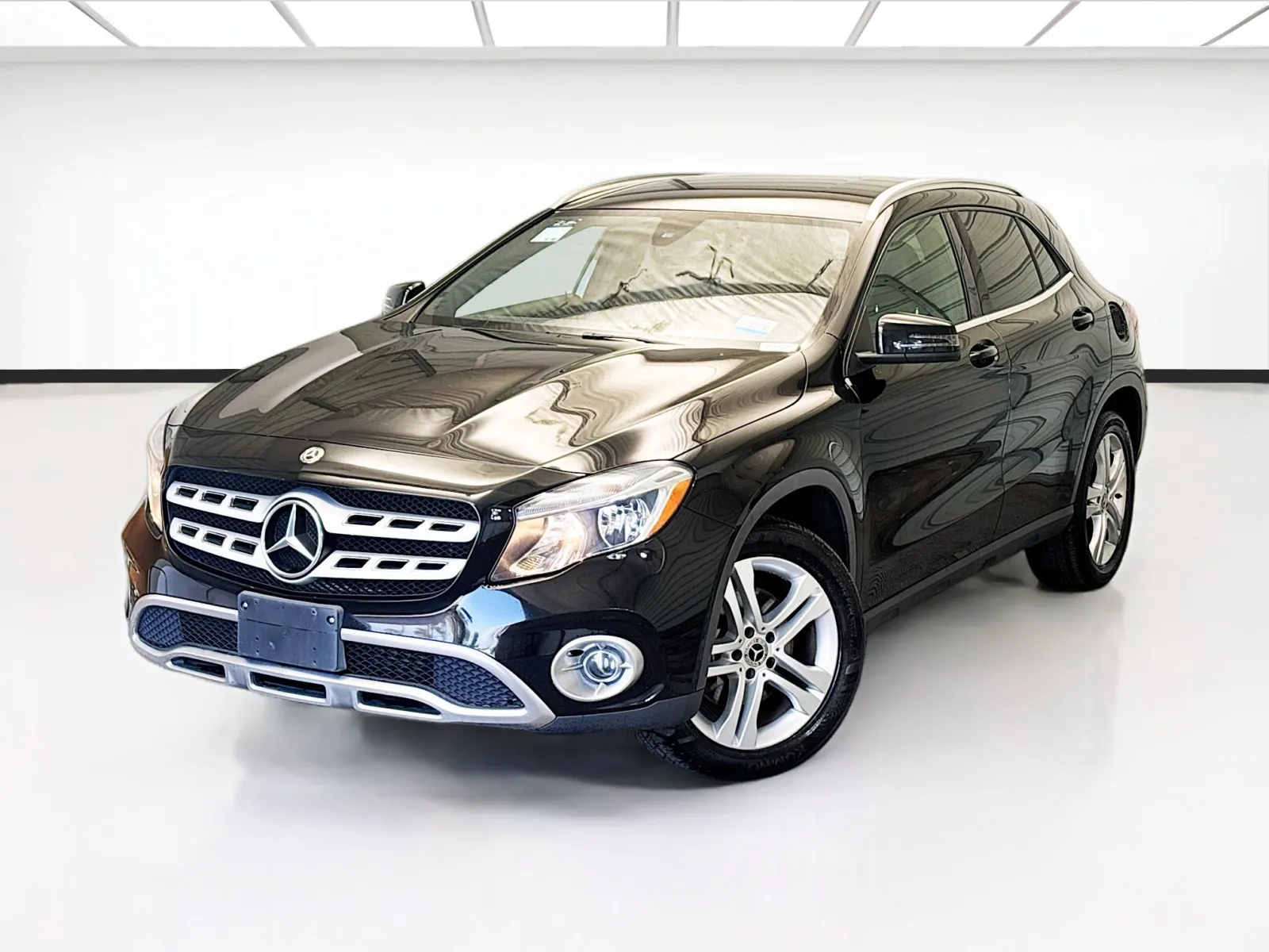 Black 2020 Mercedes-Benz GLA 250 for sale in Montclair, CA