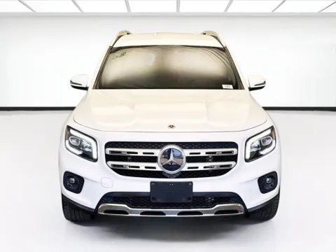 Photos of 2021 Mercedes-Benz GLB 250 for sale in Montclair, CA at STG Montclair