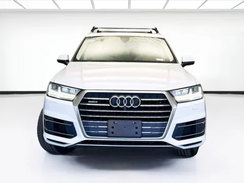 Photos of 2019 Audi Q7 45 Premium Plus quattro for sale in Montclair, CA at STG Montclair