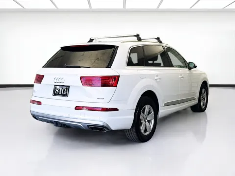 More photos of 2019 Audi Q7 45 Premium Plus quattro at STG Montclair, CA