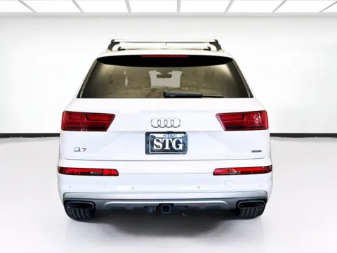 More photos of 2019 Audi Q7 45 Premium Plus quattro at STG Montclair, CA