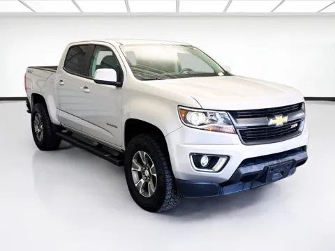 Another view of 2019 Chevrolet Colorado Z71 for sale in Montclair, CA at STG Montclair