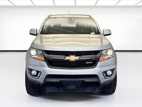 Photos of 2019 Chevrolet Colorado Z71 for sale in Montclair, CA at STG Montclair