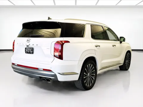 More photos of 2024 Hyundai Palisade Calligraphy at STG Montclair, CA