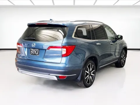 More photos of 2022 Honda Pilot Touring 8 Passenger at STG Montclair, CA