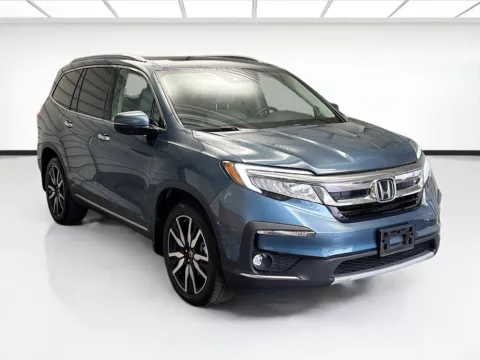 Another view of 2022 Honda Pilot Touring 8 Passenger for sale in Montclair, CA at STG Montclair
