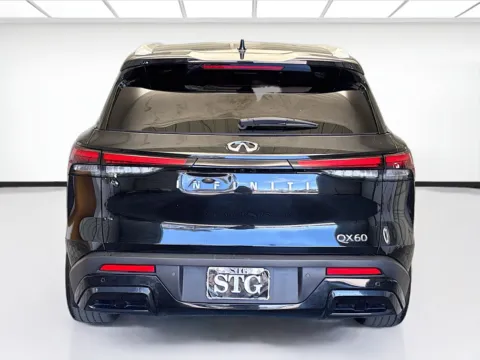 More photos of 2024 INFINITI QX60 LUXE at STG Montclair, CA