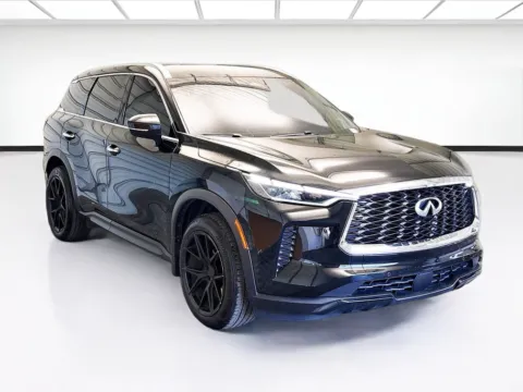 Another view of 2024 INFINITI QX60 LUXE for sale in Montclair, CA at STG Montclair