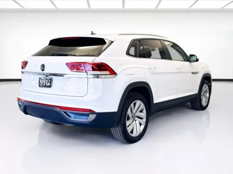 More photos of 2021 Volkswagen Atlas Cross Sport 2.0T SE w/Technology at STG Montclair, CA