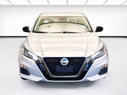 Photos of 2021 Nissan Altima 2.5 SR for sale in Montclair, CA at STG Montclair