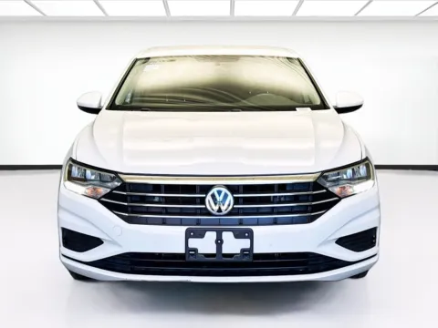 Photos of 2019 Volkswagen Jetta 1.4T SE for sale in Montclair, CA at STG Montclair