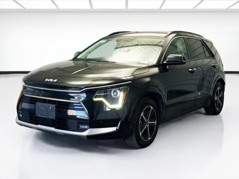 Black 2023 Kia Niro SX for sale in Montclair, CA
