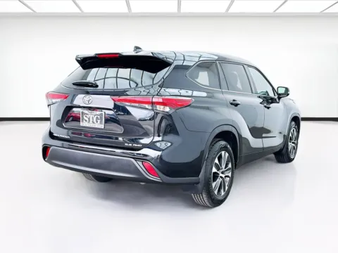 More photos of 2023 Toyota Highlander XLE at STG Montclair, CA