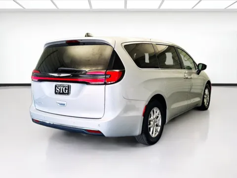 More photos of 2023 Chrysler Pacifica Touring L at STG Montclair, CA